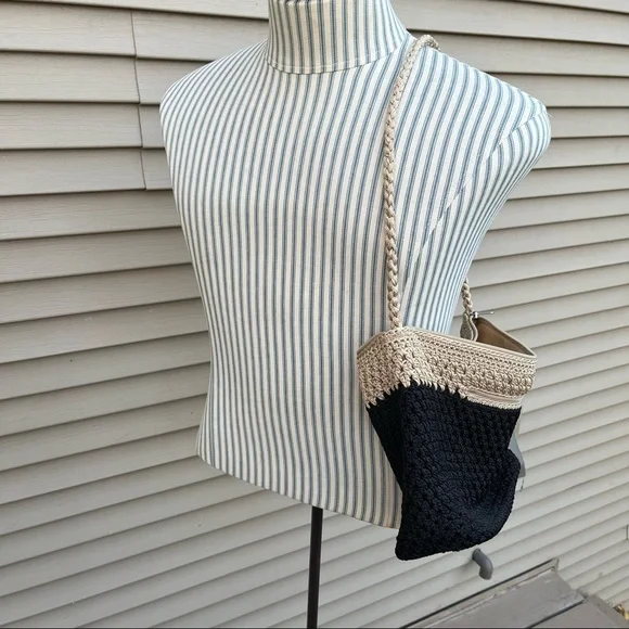 EUC The Sak knot crochet zip top purse shoulder bag - two tone two color - Picture 3 of 12